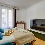 708 Mericourt - Superbe A Paris