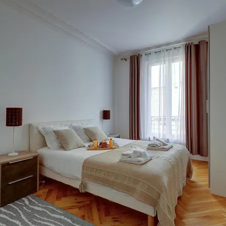 708 Mericourt - Superbe A Appartement Parijs