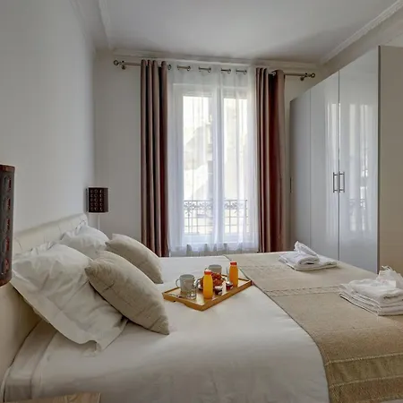 708 Mericourt - Superbe A Appartement Parijs