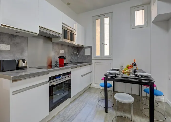 708 Mericourt - Superbe A Apartman *